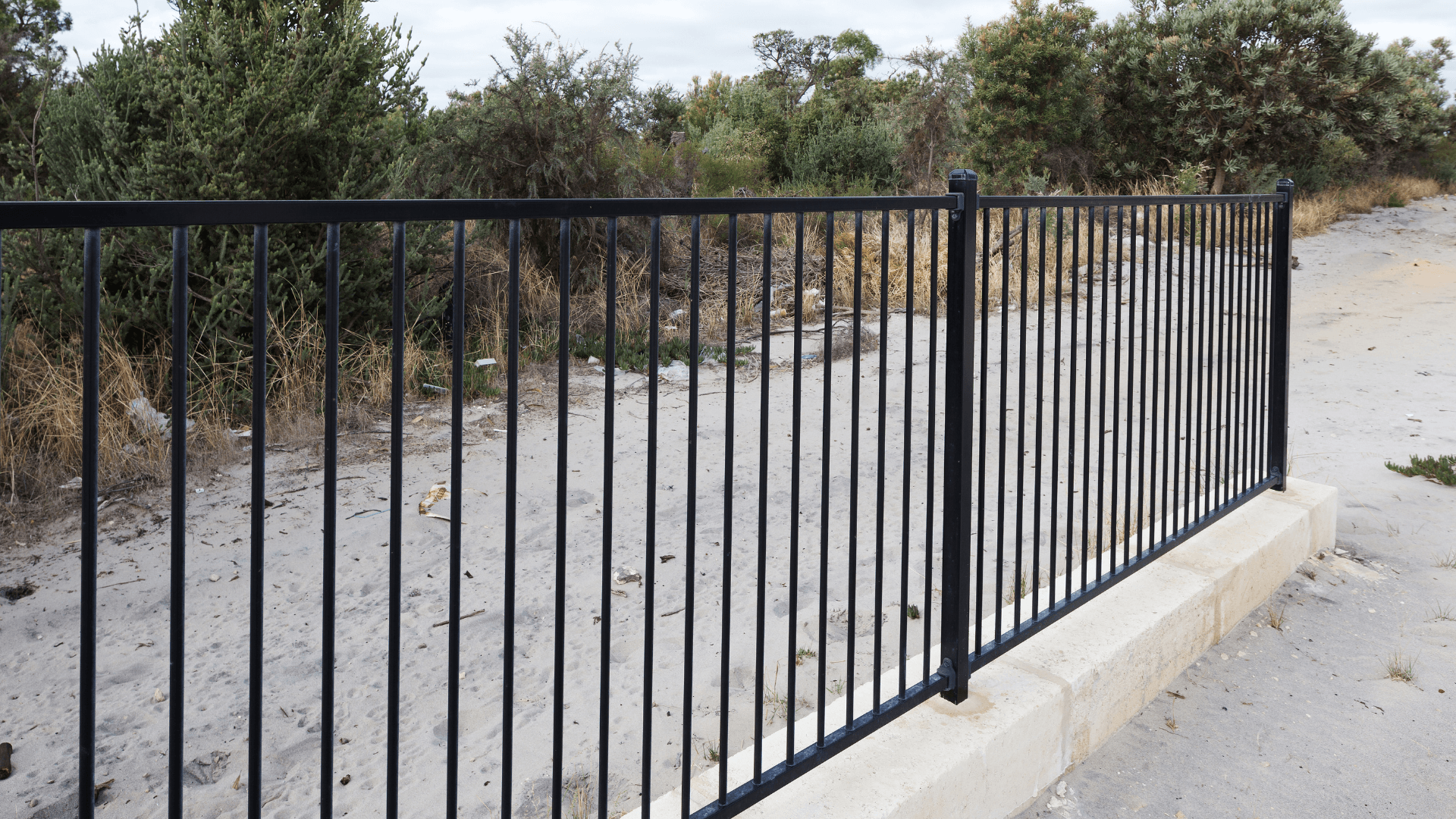 TUBULAR-FENCING-IMAGE-1-3
