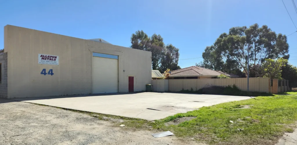 Garrison-Fencing-Perth-Asta-Group-Commerical-Fencing-Before